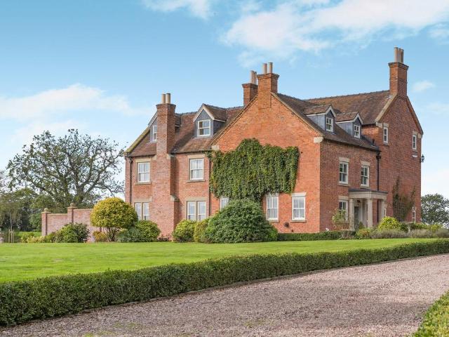 7 bedroom detached house for sale