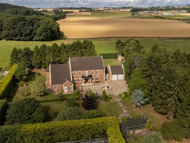 7 bedroom detached house for sale