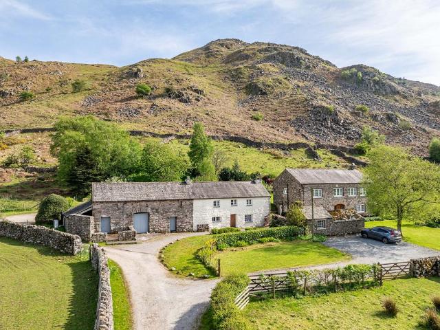 7 bedroom detached house for sale