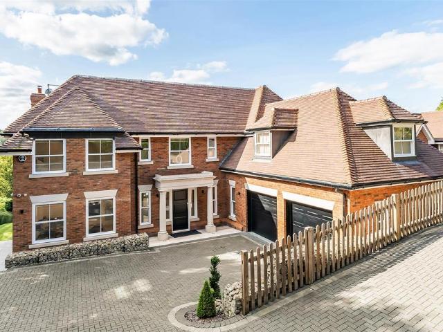 7 bedroom detached house for sale