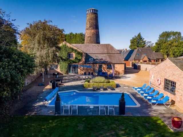 7 bedroom detached house for sale
