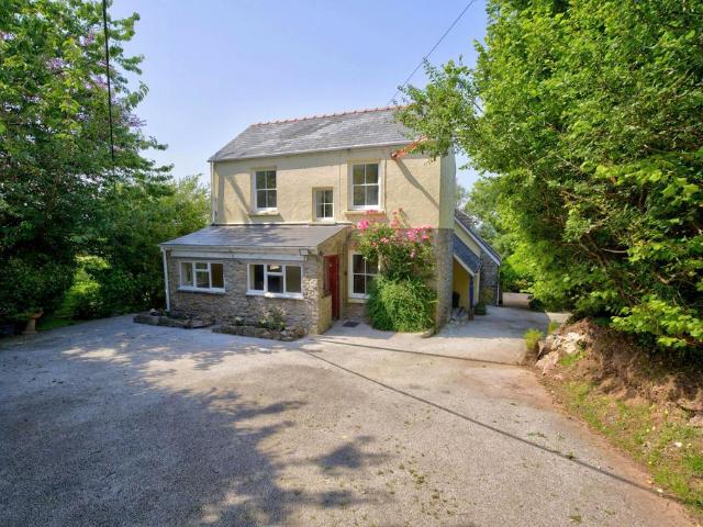 7 bedroom detached house for sale