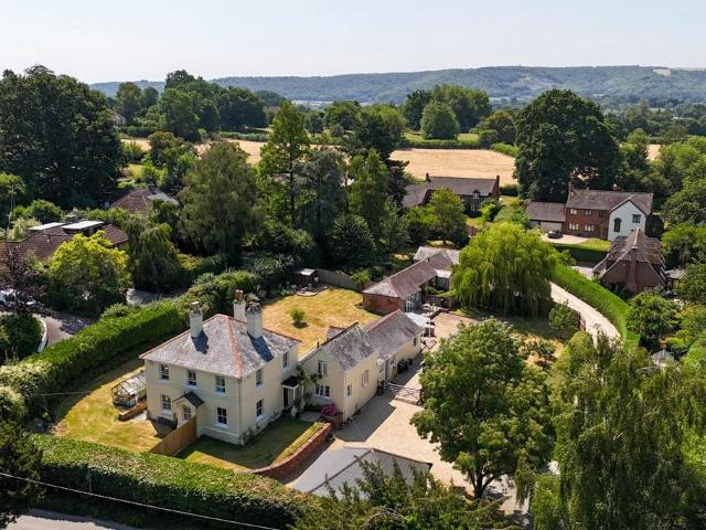 7 bedroom detached house for sale