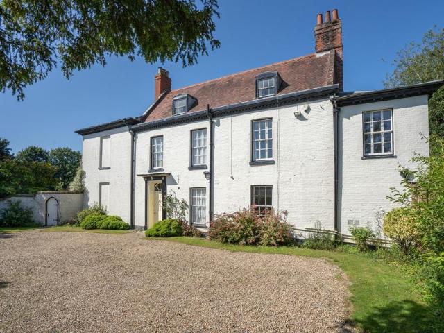 7 bedroom detached house for sale