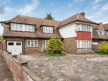 7 bedroom detached house for sale