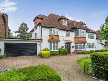 7 bedroom detached house for sale