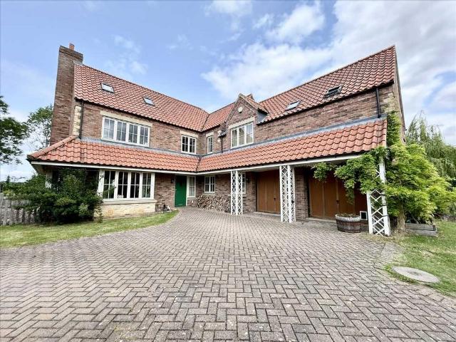 7 bedroom detached house for sale