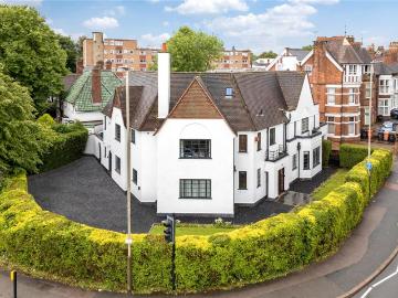 7 bedroom detached house for sale