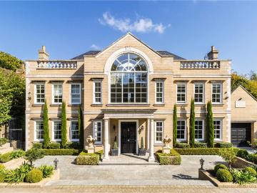 7 bedroom detached house for sale