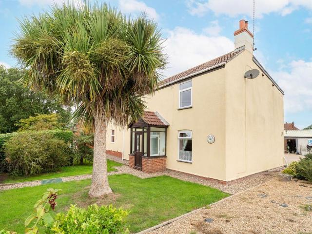 7 bedroom detached house for sale