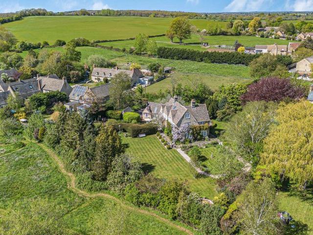 7 bedroom detached house for sale