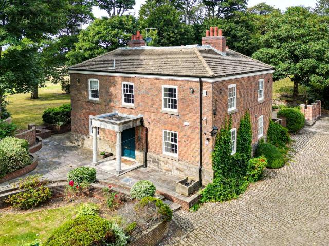 7 bedroom detached house for sale