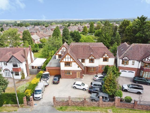 7 bedroom detached house for sale