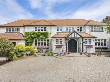 7 bedroom detached house for sale