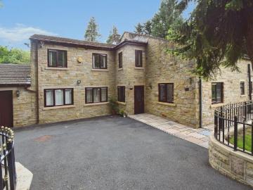 7 bedroom detached house for sale