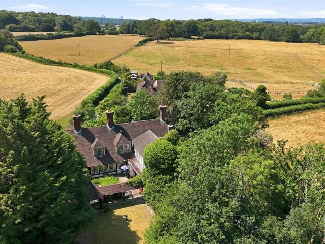 7 bedroom detached house for sale
