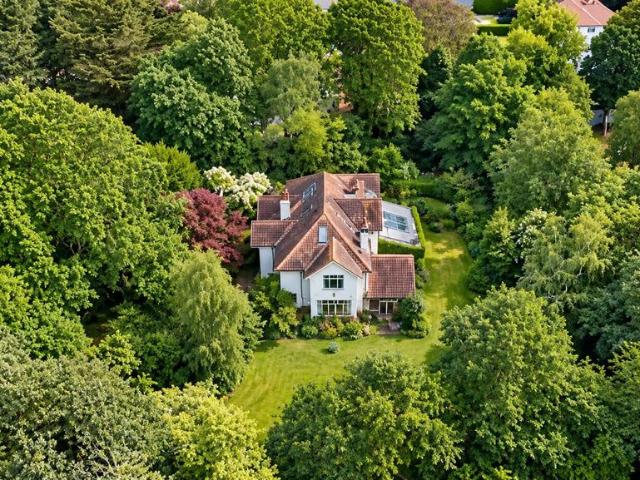7 bedroom detached house for sale