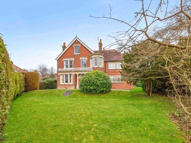 7 bedroom detached house for sale