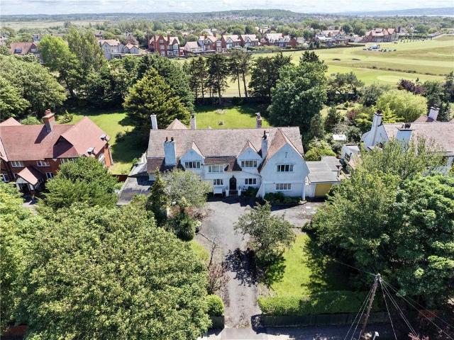 7 bedroom detached house for sale