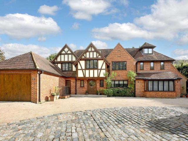 7 bedroom detached house for sale