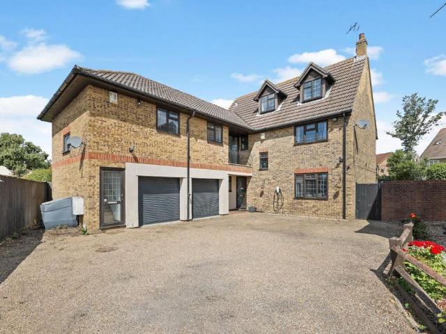 7 bedroom detached house for sale