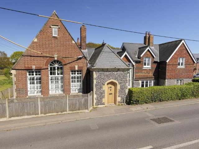 7 bedroom detached house for sale