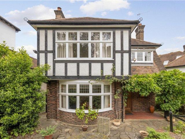 7 bedroom detached house for sale