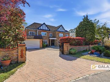 7 bedroom detached house for sale