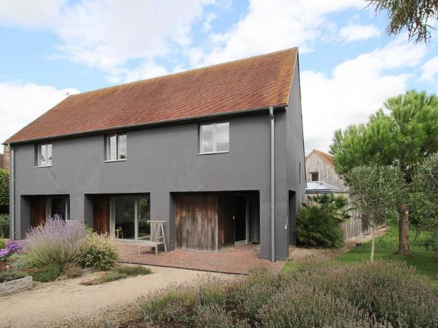 7 bedroom detached house for sale