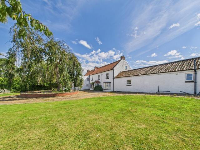 7 bedroom farm house for sale