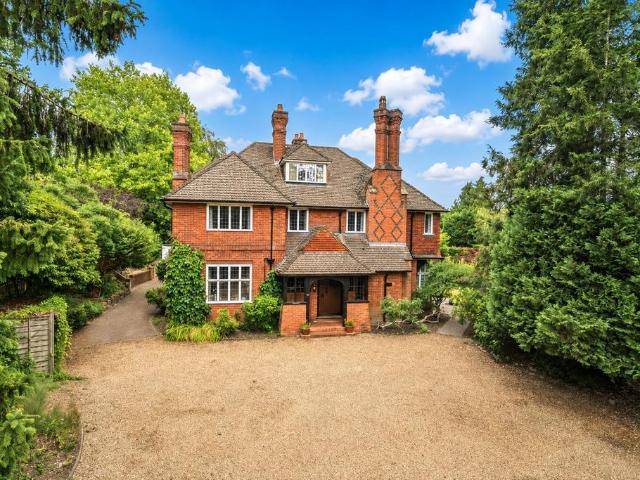7 bedroom detached house for sale