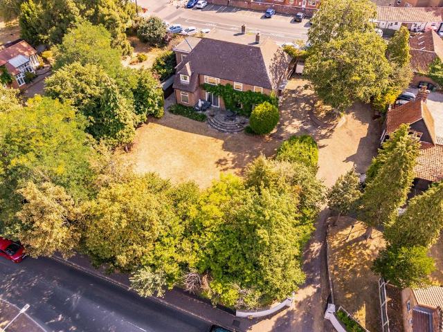 7 bedroom detached house for sale