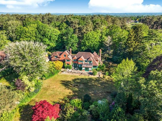 7 bedroom detached house for sale