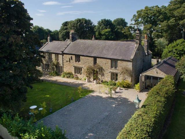 7 bedroom detached house for sale