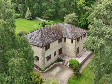 7 bedroom detached house for sale