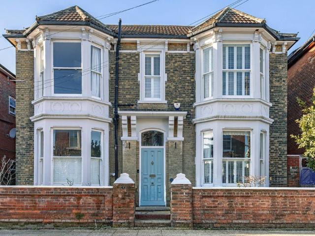 7 bedroom detached house for sale