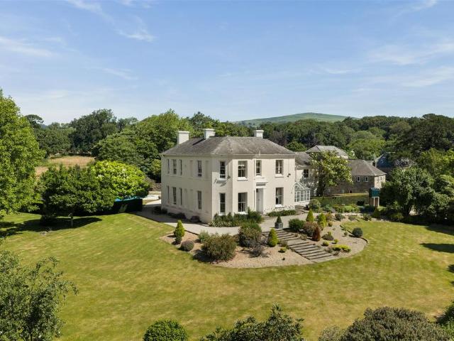 7 bedroom detached house for sale