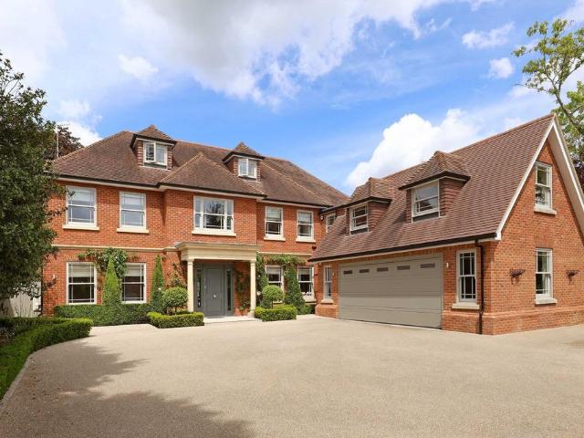 7 bedroom detached house for sale