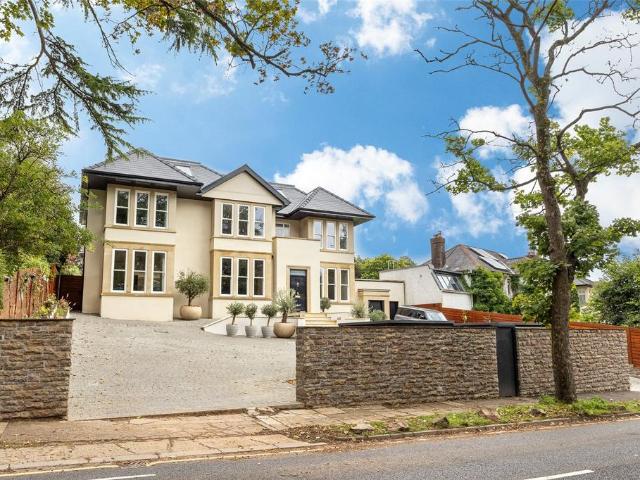 7 bedroom detached house for sale
