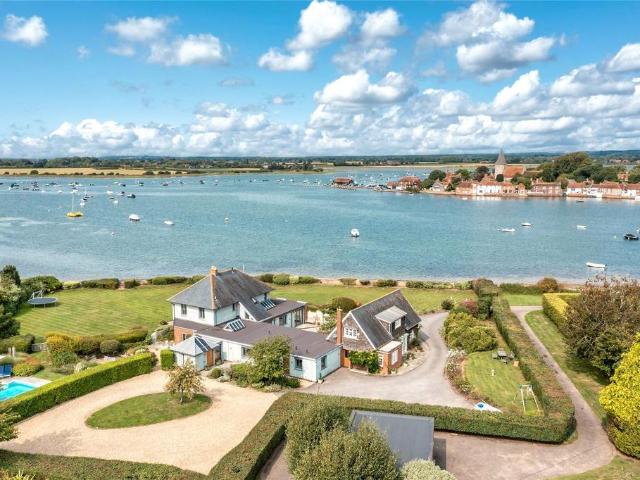 7 bedroom detached house for sale
