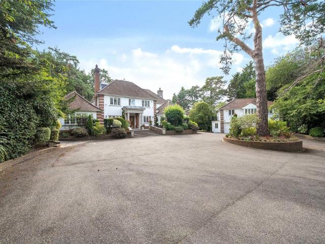 7 bedroom detached house for sale