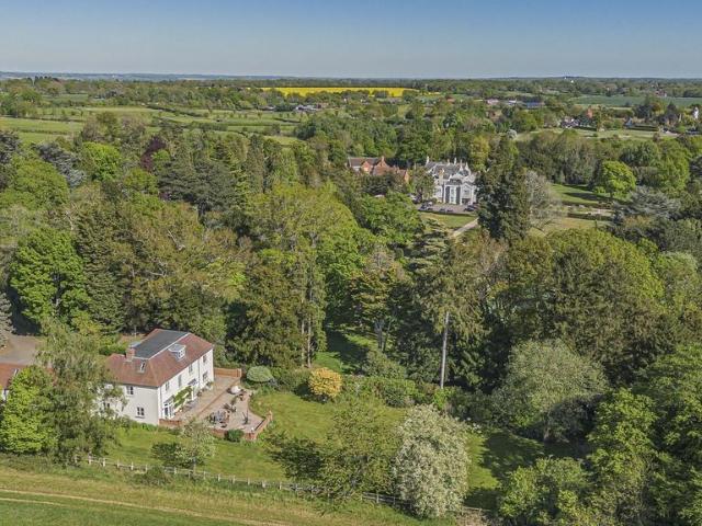7 bedroom detached house for sale