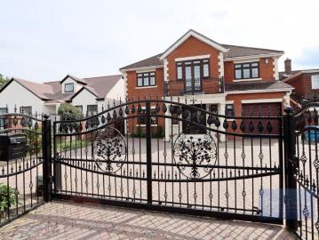 7 bedroom detached house for sale