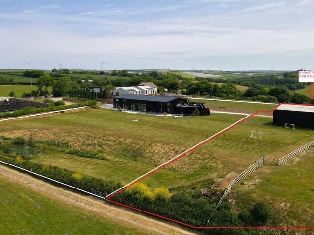 7 bedroom detached house for sale