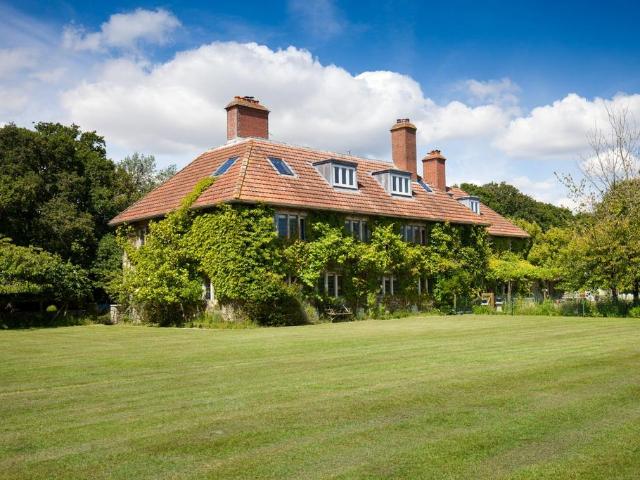 7 bedroom detached house for sale
