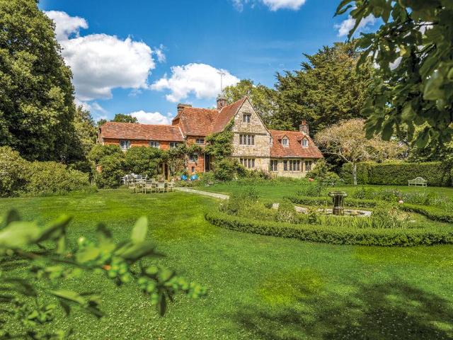 7 bedroom detached house for sale