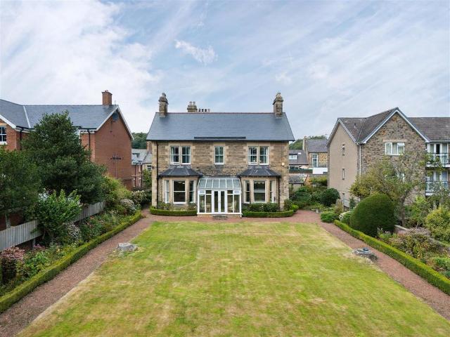 7 bedroom detached house for sale