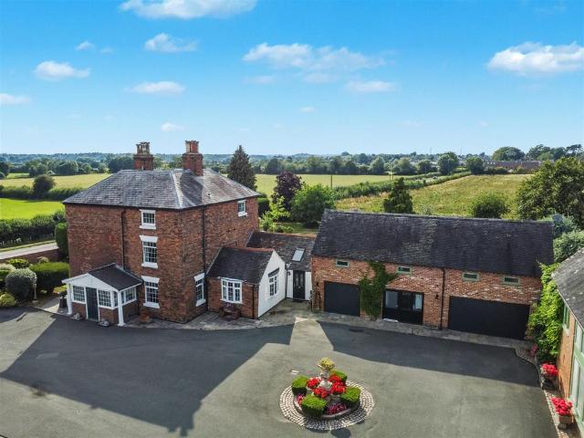 7 bedroom detached house for sale