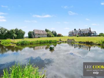 7 bedroom detached house for sale