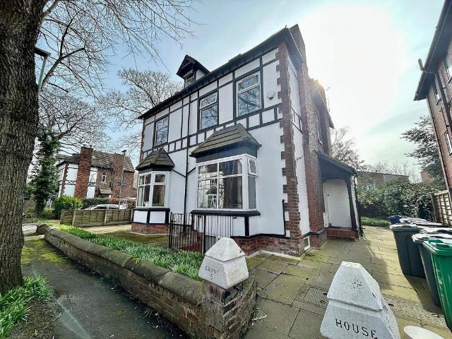 7 bedroom detached house for sale